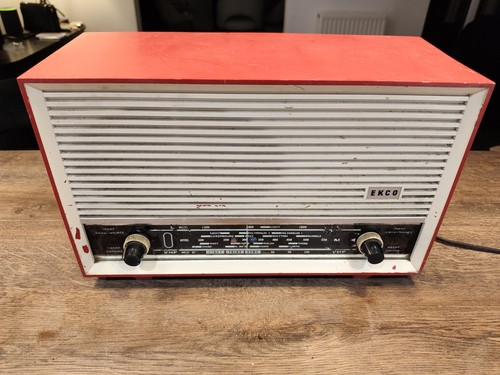 Ekco u353 valve radio - valve, and
