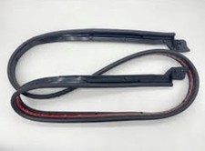 HONDA Genuine OEM S2000 Weatherstrip Hardtop 85140-S2A-902