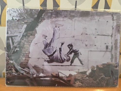 Banksy wall art tin - art, a4