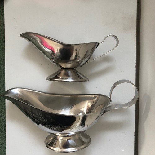 Sauce gravy boats - sauce/gravy,