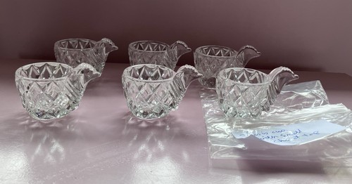 S86 cut glass chicken egg - x6,