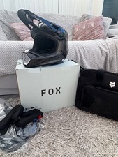 Fox v3rs motocross helmet