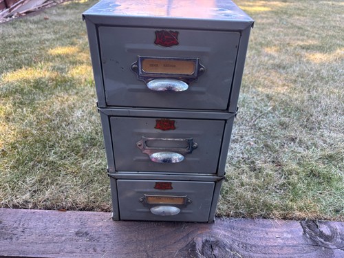 Vintage grey veteran - x,