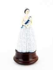 ROYAL DOULTON 'HM QUEEN