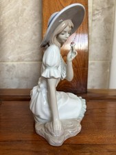 NAO by LLADRO Meadow Song