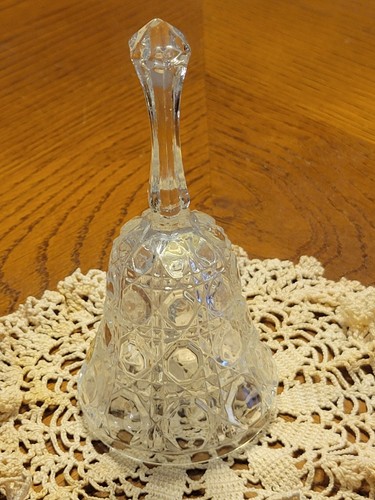 Vtg crystal bell landmark - bell,