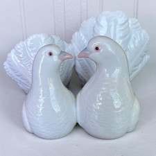 Lladro Porcelain Kissing Doves