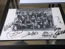 LIVERPOOL  SIGNED TEAM