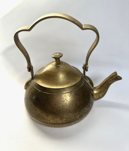 Brass teapot with handle - with, lid