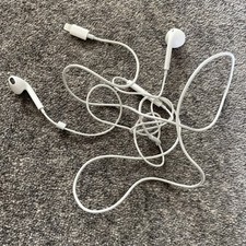 Apple Lightning EarPods – Genuine iPhone Earphones, Excellent Condition