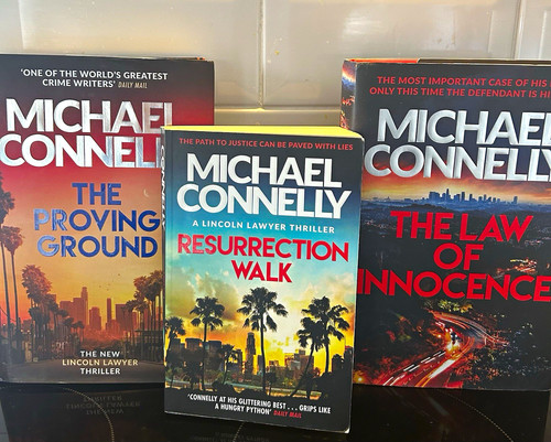 Michael connelly book set - michael, (2