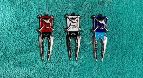 Oakley pitch mark - oakley,