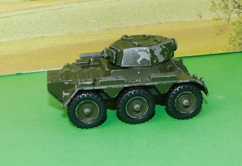 Corgi toys saladin armoured - toys,