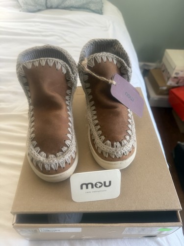Nwt including mou box - mou,