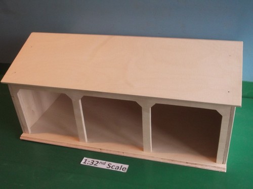 Large wooden model farm - large,