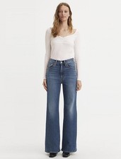 Levi’s Ribcage Bell Jeans