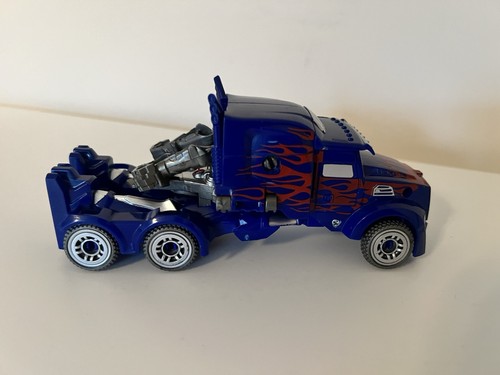 Transformers voyager optimus - voyager,