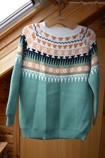 Green and White Jumper, Size M, Crew Neck, Acrylic Blend, Ski Look, Chest 36/38'