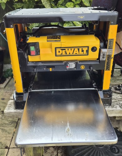 Dewalt dw733 240v - dw733, planer