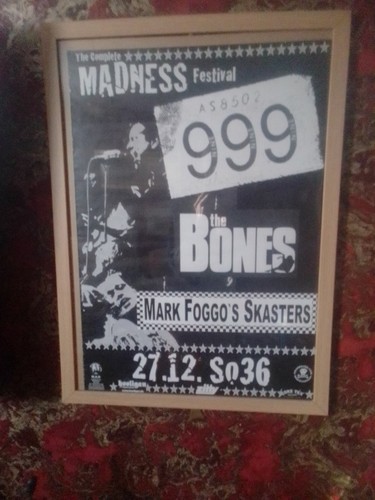 999 signed poster - 999,