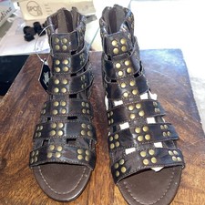 CHIX NEW BROWN FLAT  SANDALS