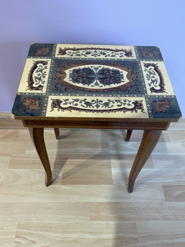 Vintage musical inlaid - vintage, side