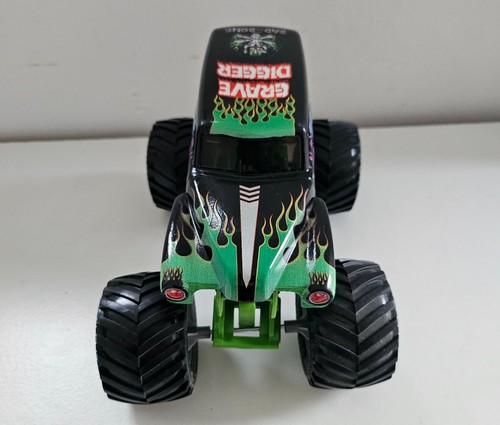 Monster jam grave - grave, digger