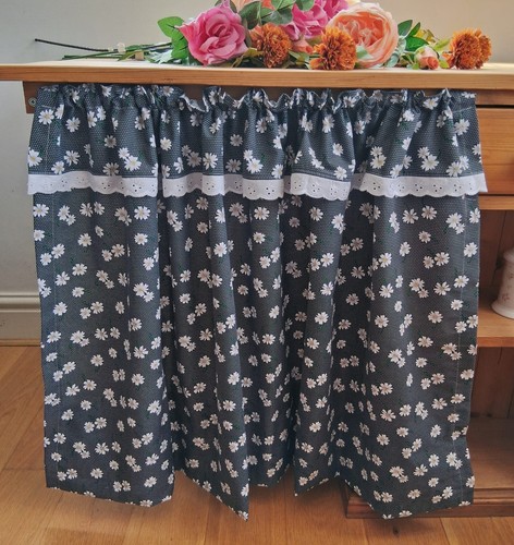 Under counter curtain - under,