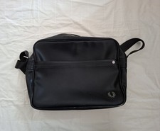 Fred Perry Classic Shoulder Messenger Bag Black - Used (see pictures)