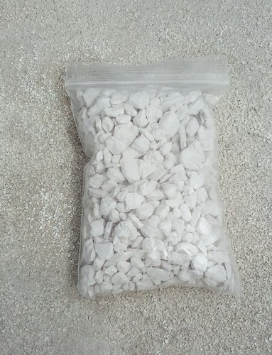 Plaster rocks for modeling and - for,