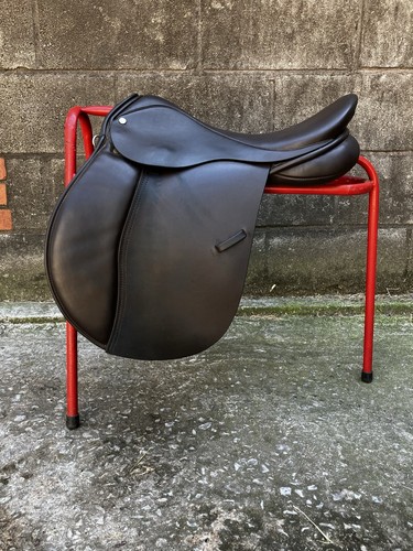 Leather saddle - saddle, (oakfield)