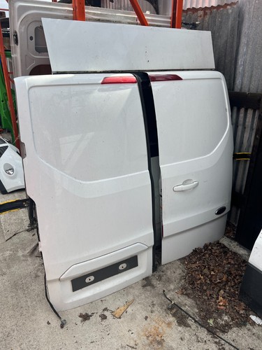 2016 ford transit custom rear - ford,