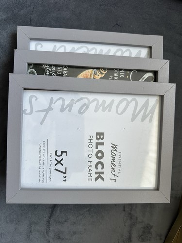 Grey wooden block photo frame - grey,