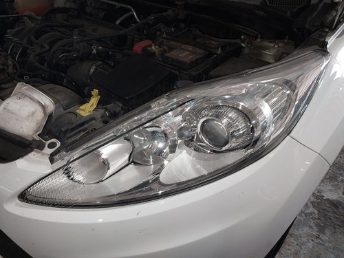 Headlight passenger left lamp - left,