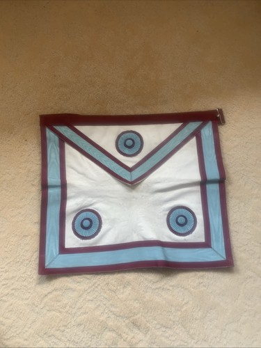 Masonic regalia mark - regalia, master