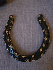 Hand-Painted Metal Horseshoe  ?