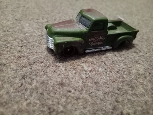Hot wheels green chevy - hot,