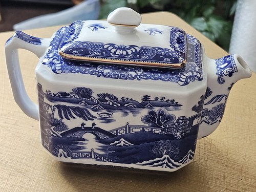 Ringtons blue white willow - ringtons,