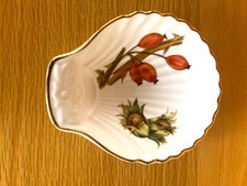 Royal Worcester Evesham Gold