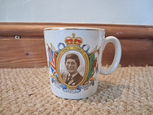 Investiture ceremony cup - cup, king
