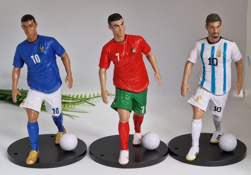 3pcs set football figures - set,