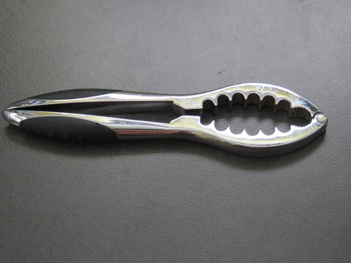Silver metal nut crackers - silver,