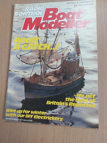 Radio control boat modeller - radio,