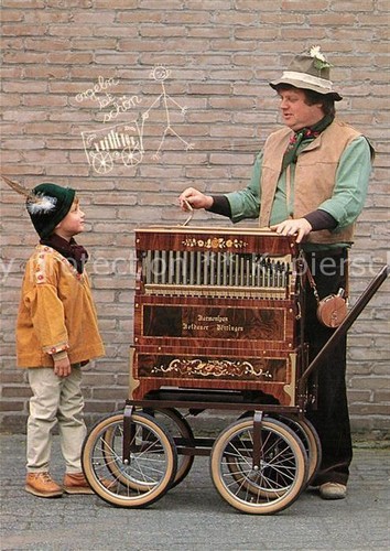 Barrel organ lyre box barrel