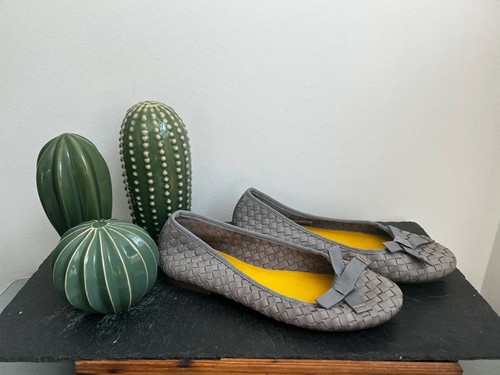 Gorgeous woven grey ballet