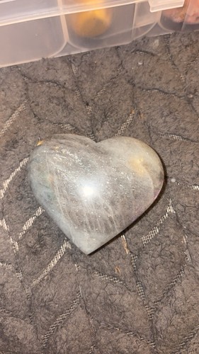 Labradorite heart crystal - labradorite,