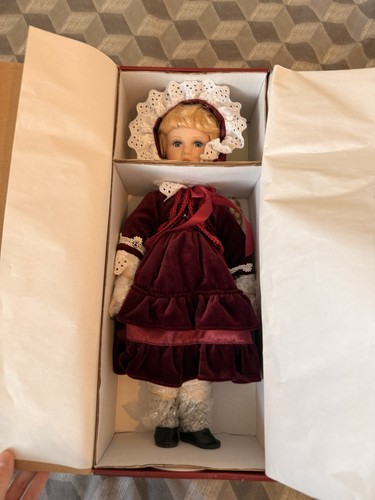 Vintage past times porcelain - vintage,
