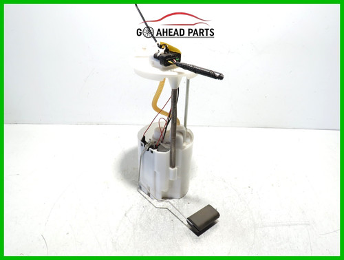 Suzuki vitara petrol - pump, &