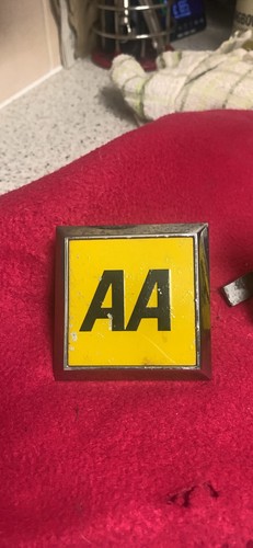 Vintage car grille badge - aa,