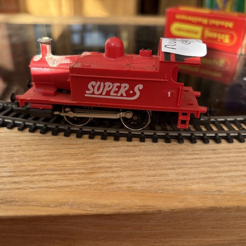 Hornby super tank engine - super,